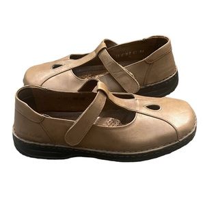 Joseph Siebel T-Strap Mary Jane’s